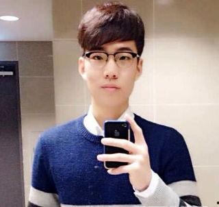 郑俊树家庭背景曝光,豪门出身，星途璀璨