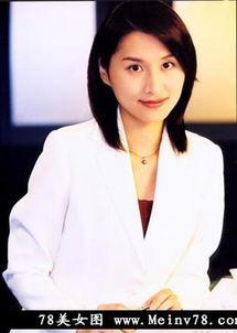 何炅妻子王菁照片,美丽才女，幸福人生伴侣