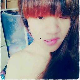 王小妮的个人资料,文学星空中的璀璨星辰